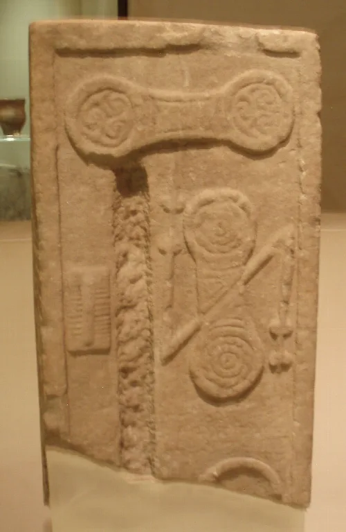 Monifieth 1 rear class II Pictish stone